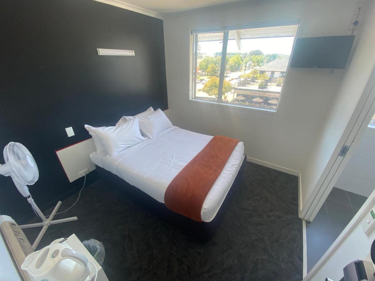 Based By The Lake Taupo Exterior photo