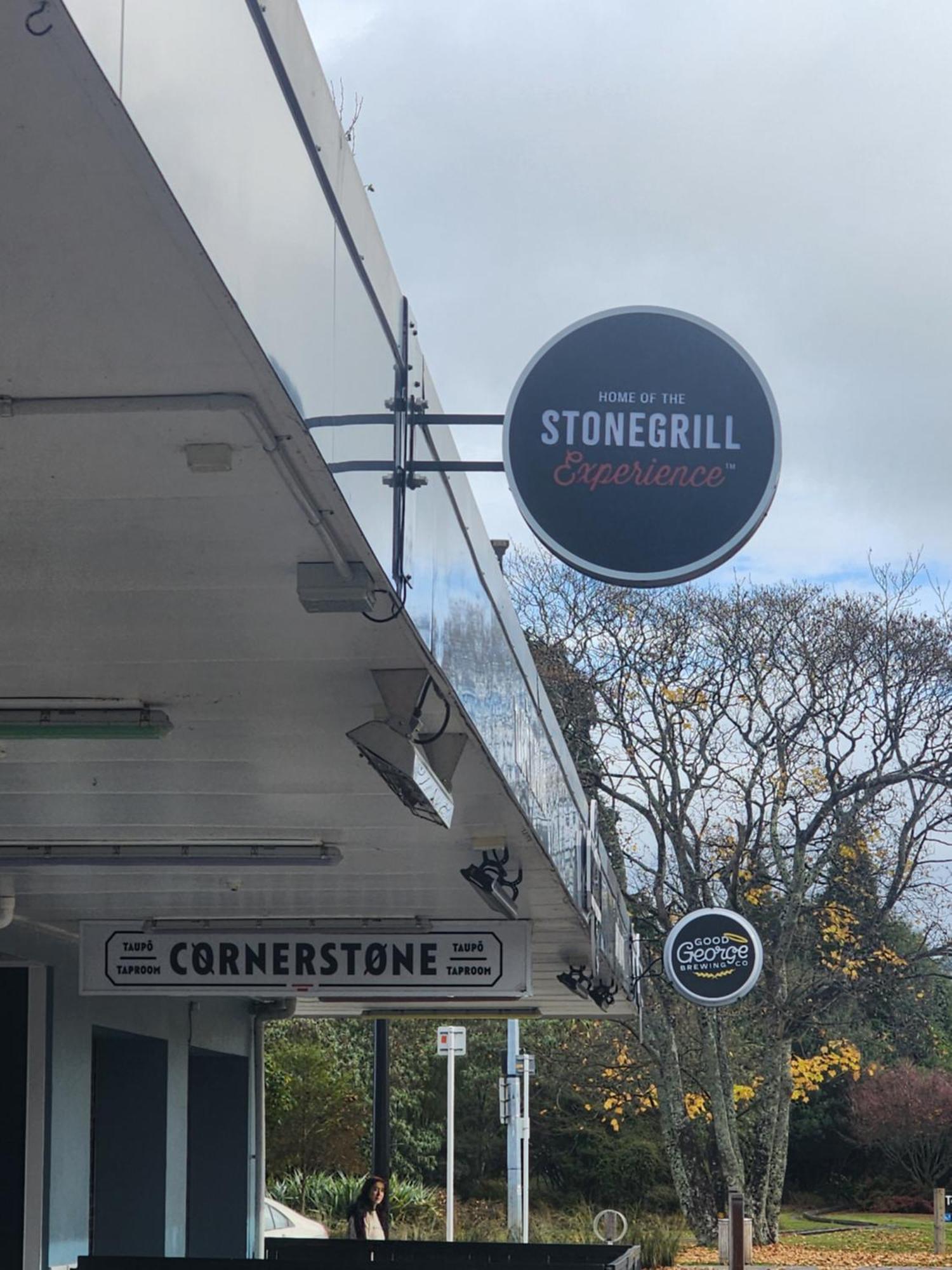 Based By The Lake Taupo Exterior photo
